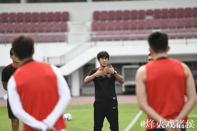 徐正源续约突生变数,谈判陷僵局,成都蓉城拟定预案,救火人选曝光 徐正源续约突生变数,谈判陷僵局,成都蓉城拟定预案,救火人选曝光